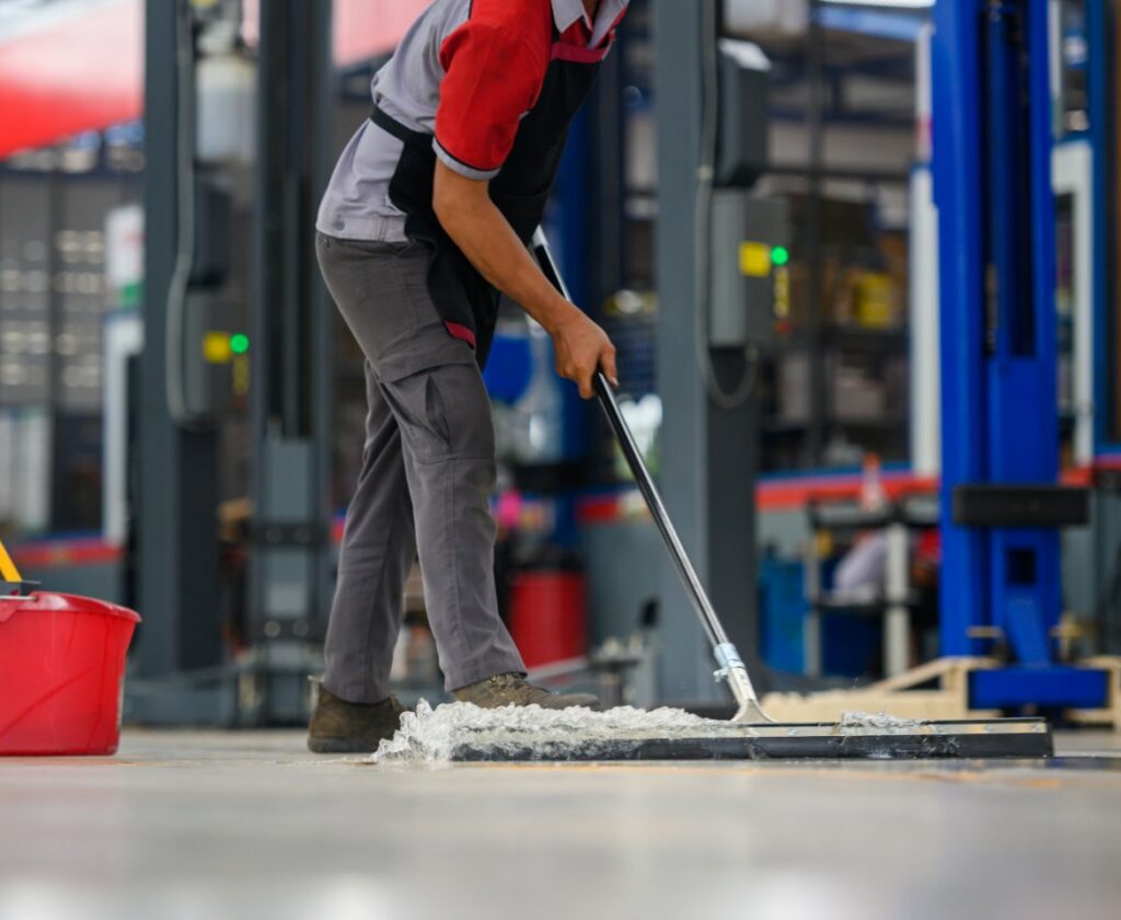 img Logistics Facilities Cleaning Services